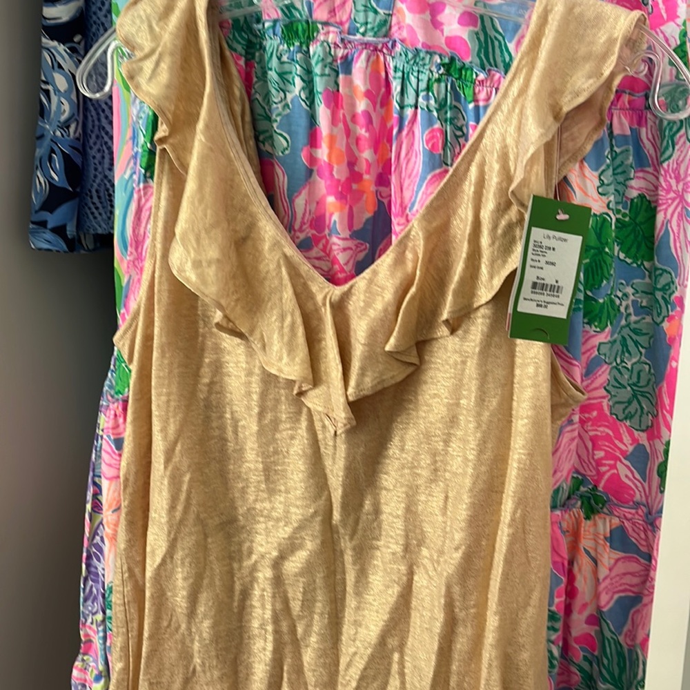 New with tags Lilly Pulitzer, a Alessa top size medium, beautiful gold shimmer